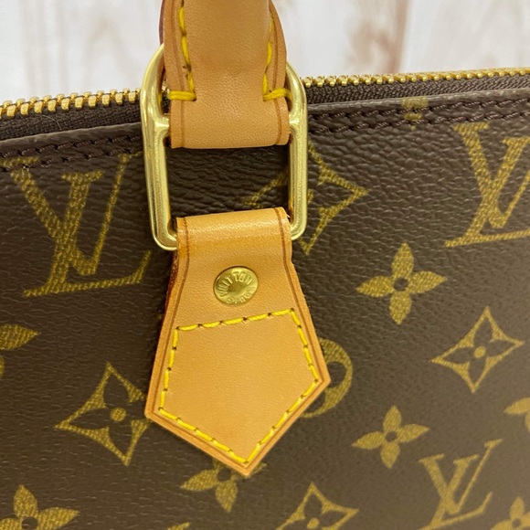 Louis Vuitton Alma Pm - Picture 7 of 15